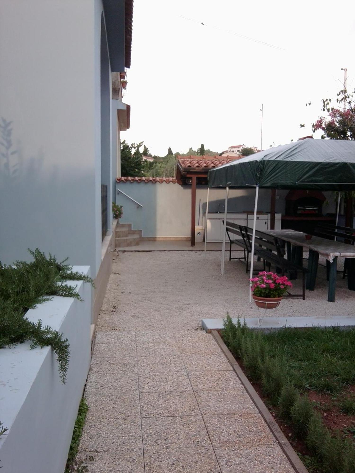 The Blue House Apartment Vinkuran Exterior foto